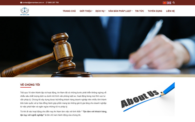 Mẫu website giới thiệu dịch vụ luật sư đa trang (Nguồn: Internet)